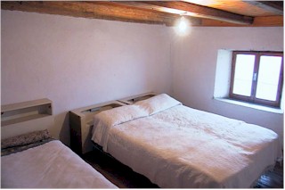 cameretta2.jpg (82816 byte)