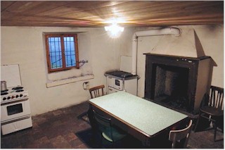 cucina.jpg (98907 byte)