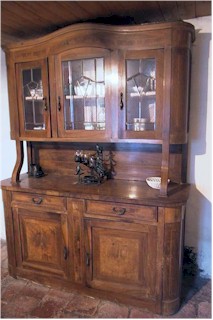 cucina_credenza.jpg (113972 byte)