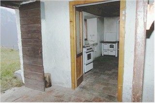 ingresso_cucina.jpg (119417 byte)